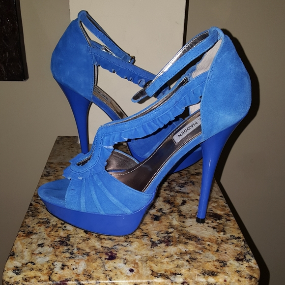 Steve Madden Vanissa Heel - Picture 2 of 7